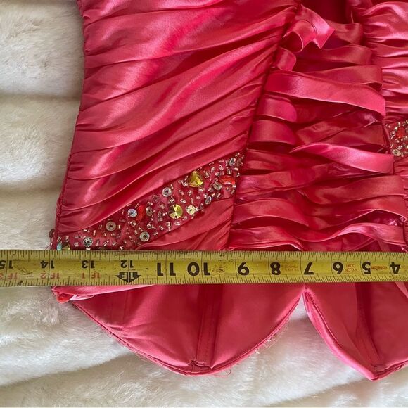 Night Moves strapless Flamingo Corset Ball Gown lace up back ruffle bottom SZ4 - Picture 8 of 11